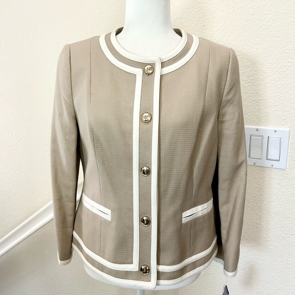 pendelton Jackets & Blazers - NWT Pendleton Jacket Womens Size 10 White & Tan Button Down Business Blazer